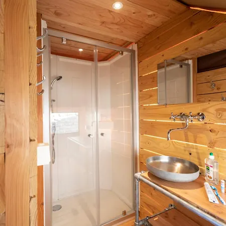 Camping Huttopia En Vanoise Bozel