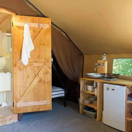 Huttopia En Vanoise Camping *